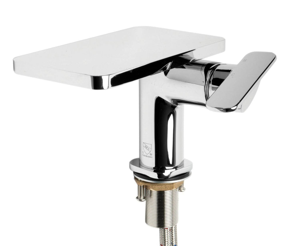 Brushed Nickel Single-Lever Bathroom Faucet W336655